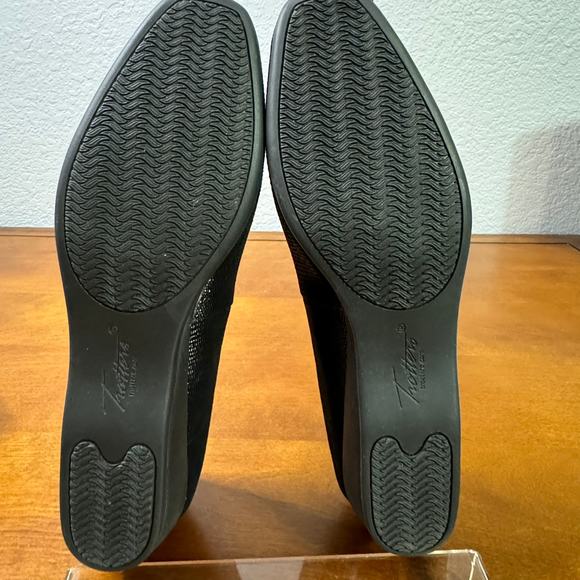 Trotters Lansing Black Patent Lizard Women's Wedge Pump Size 10.5 Narrow - Picture 7 of 8